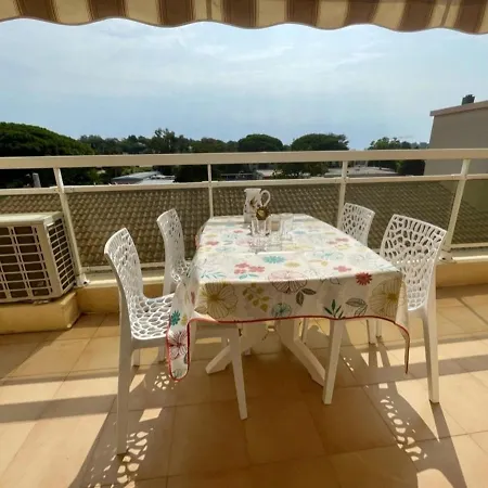 Daire Climatise 2 Pieces Cabine, 4 Couchages, Proche Et Centre, - Fr-1-226b-171 Cavalaire-sur-Mer