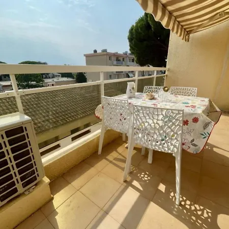 Daire Climatise 2 Pieces Cabine, 4 Couchages, Proche Et Centre, - Fr-1-226b-171 Cavalaire-sur-Mer